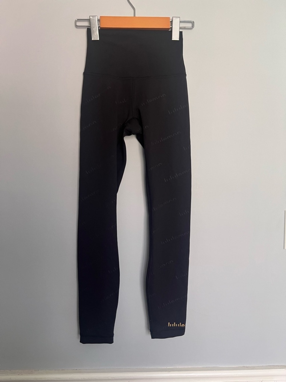 Lululemon Wunder Train High-Rise Tight 25" Special Edition Embossed Black Size 2 - Picture 2 of 8
